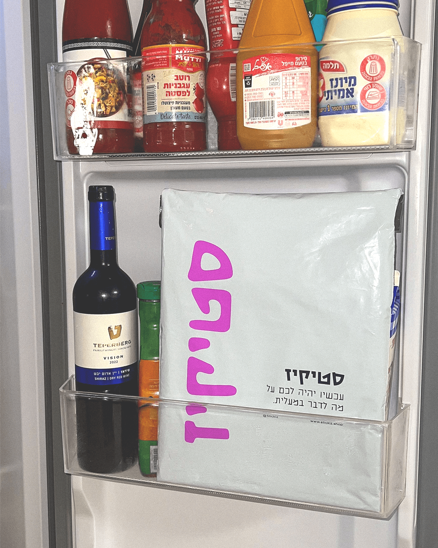 חולצה אוברסייז עם הדפס ורד לאישה